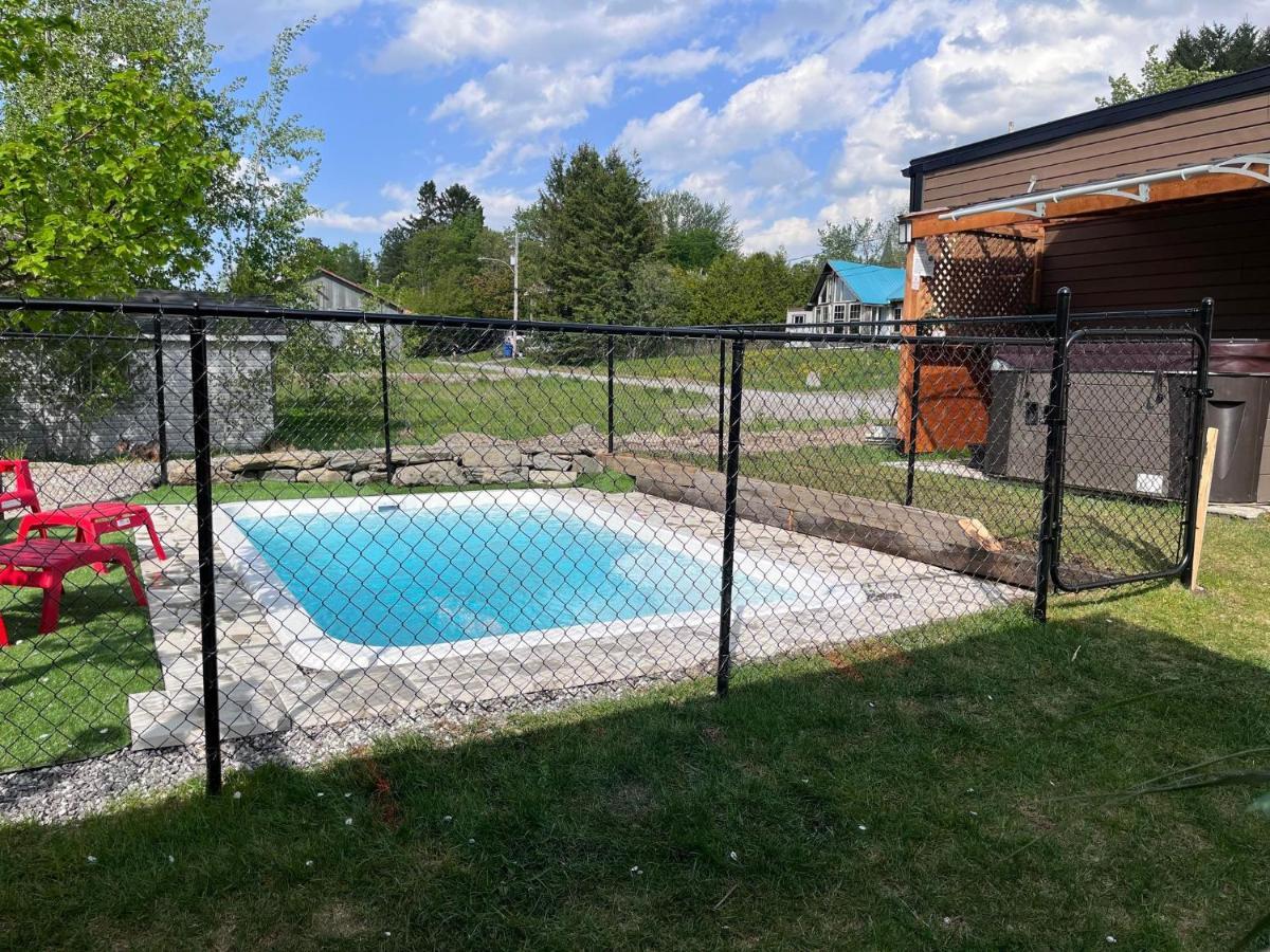 La Spacieuse Riverstone Citq3O1849 Saint Pierre de Broughton Exterior foto